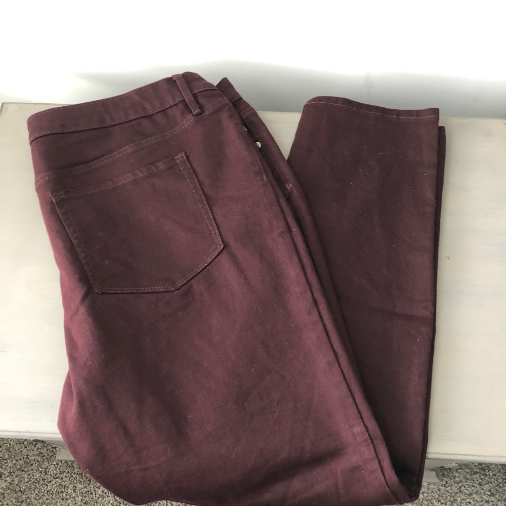 Women’s Plus Size 20w Ava & Viv Skinny Jeans.